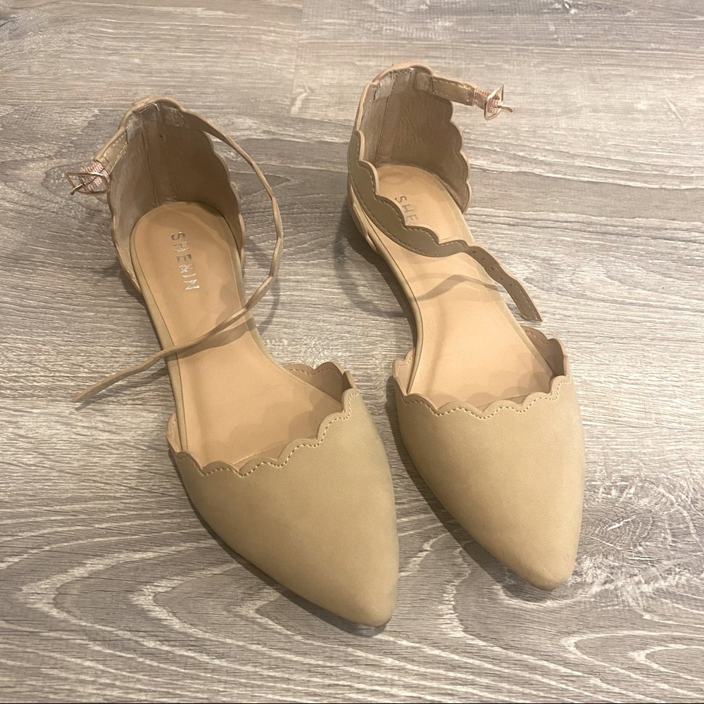 SHEIN Pointy Scallop Trim Flats